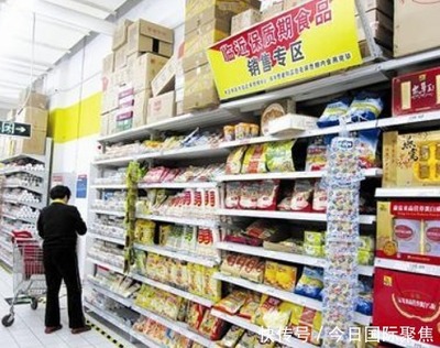 這屆年輕人有多“摳”？光靠著一個(gè)“摳”字，撐起了900億市場食品銷售